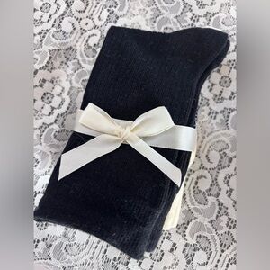 Elegant Cashmere Black & Cream Women's Socks